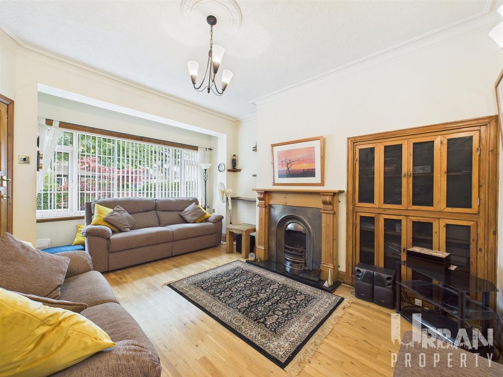 Property photo 2 of 13 Cam03038G0-Pr0178-Still008.Jpg