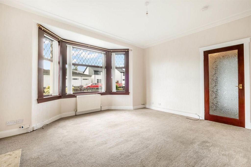 Property photo 3 of 27
