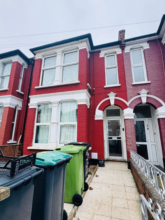 Property photo 1 of 12 2 Bed Flat To Rent Mount Pleasant Road, Tottenham N17