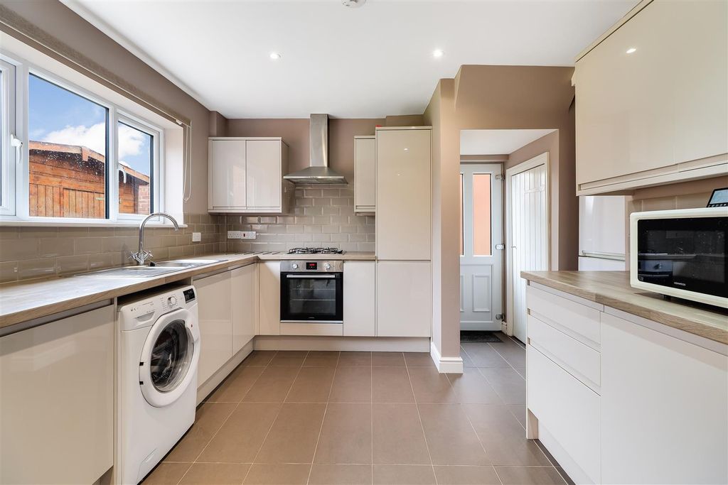 Property photo 2 of 19 Img (2).Jpg