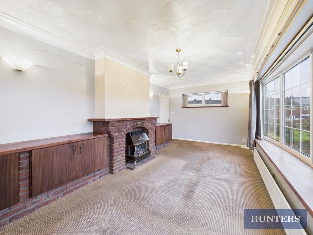 Property photo 2 of 15 Living Room