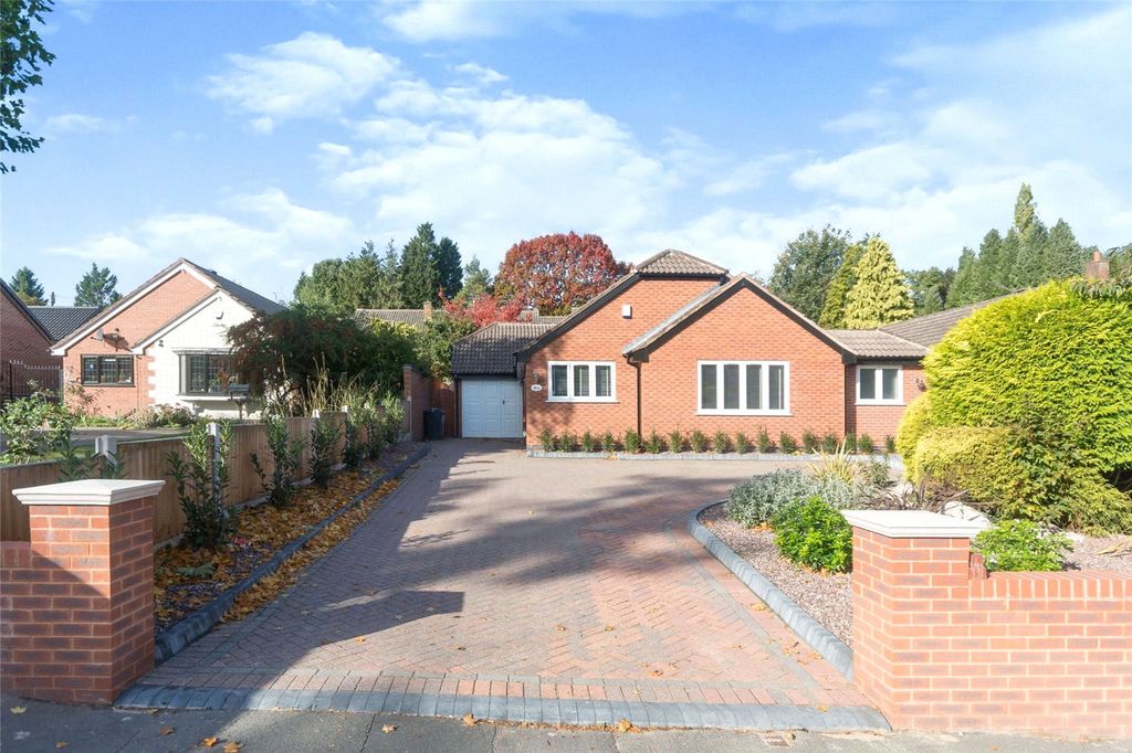 Property photo 1 of 19 Picture No. 05
