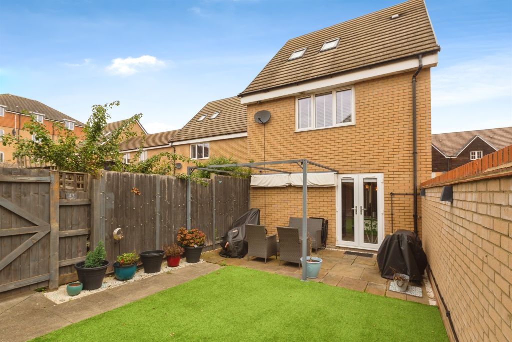 Property photo 3 of 17