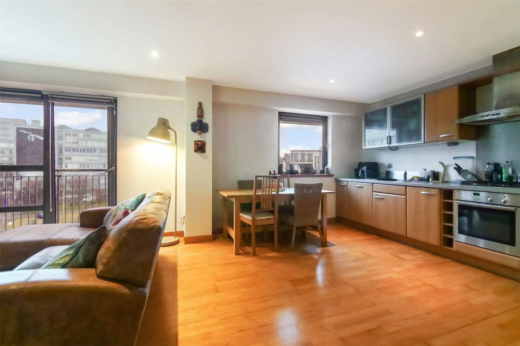 Property photo 1 of 17 Picture No. 26