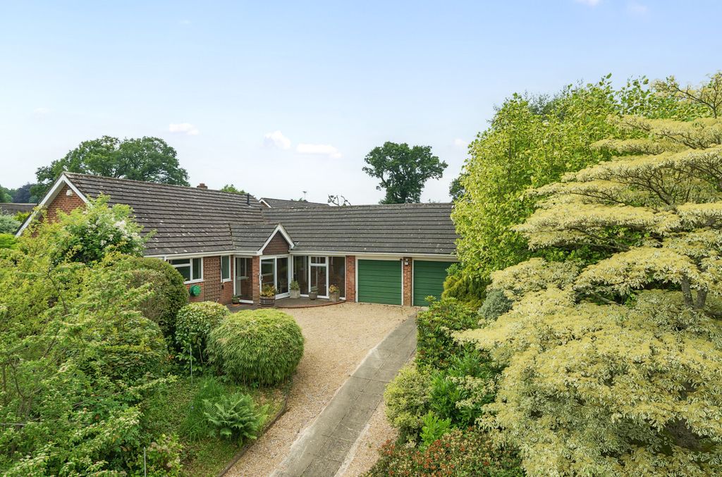 Property photo 1 of 19 1309972-8-684Aab4...