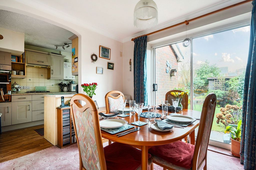 Property photo 3 of 11 Dining Room