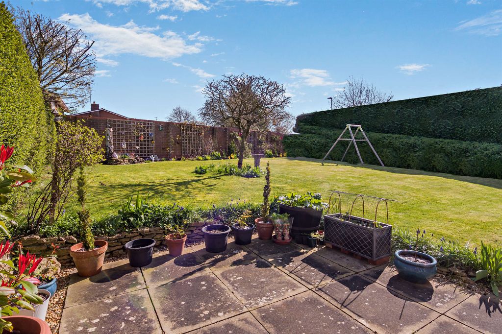 Property photo 2 of 14