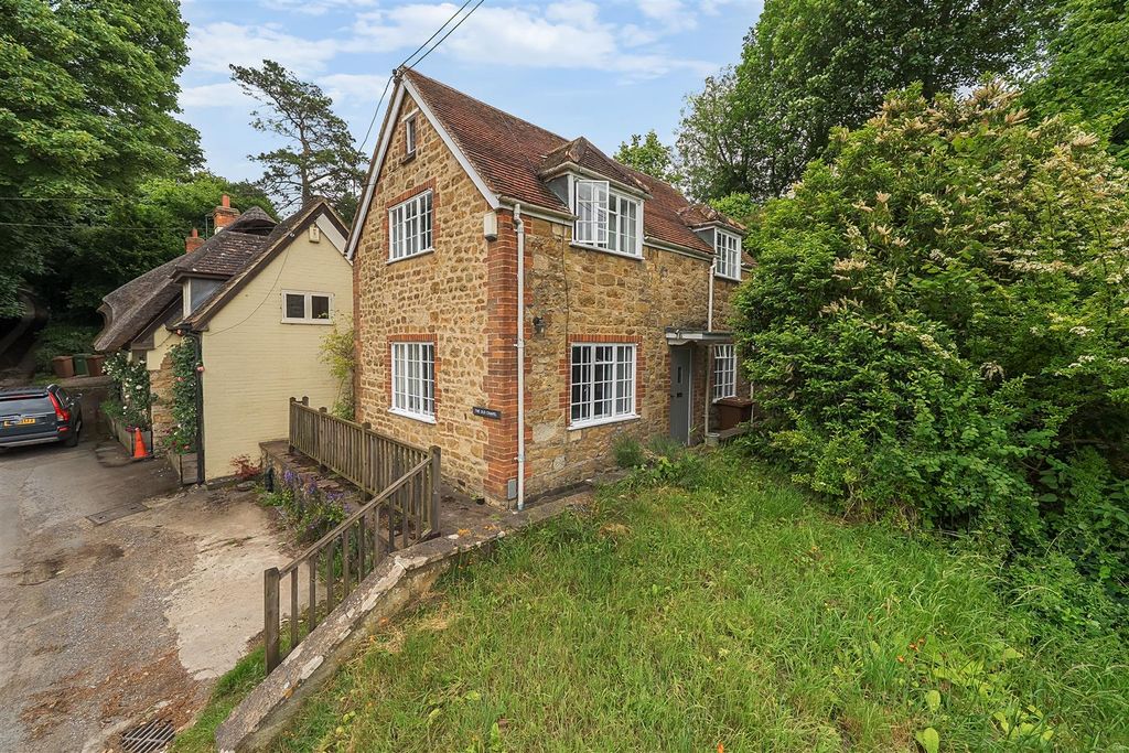 Property photo 1 of 10