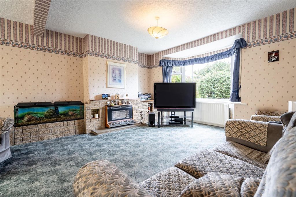 Property photo 2 of 8 Living Room