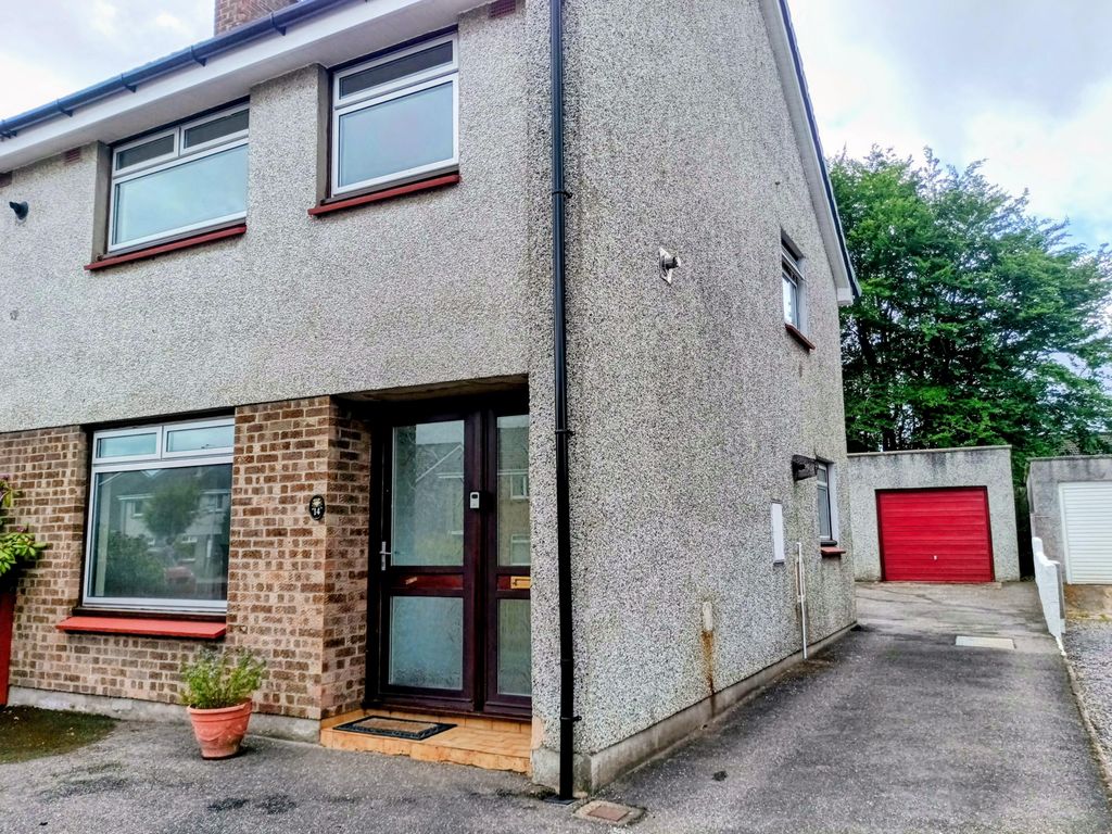 Property photo 2 of 23