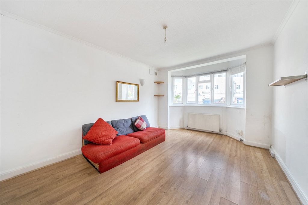 Property photo 2 of 11 Picture No. 03