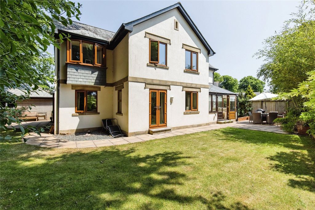 Property photo 1 of 15 Photography