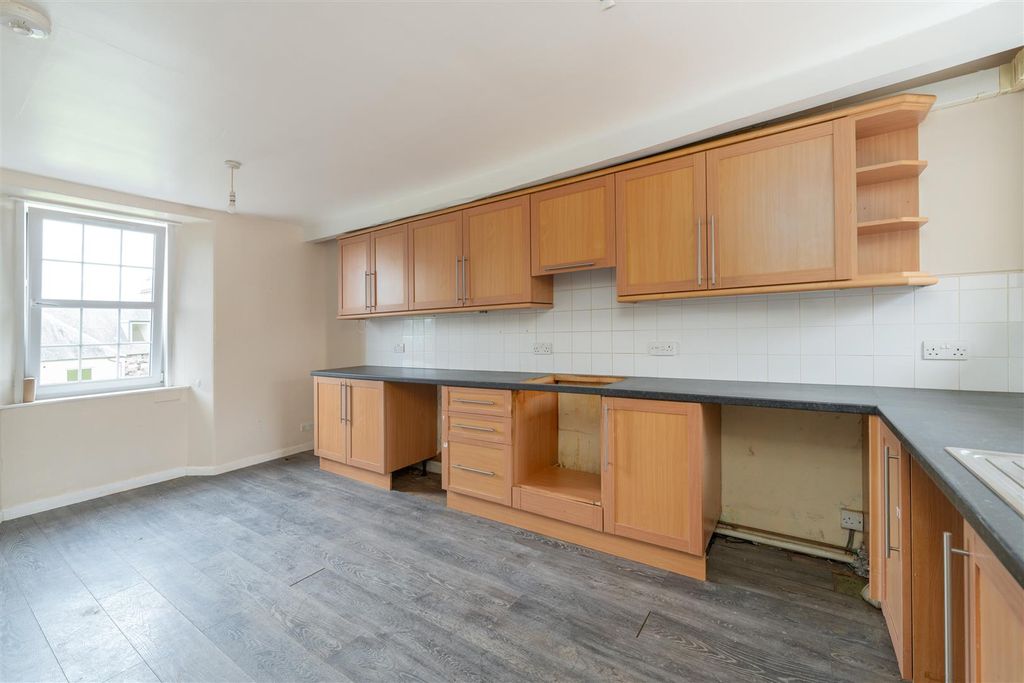 Property photo 3 of 10 5_Clintmans_Cottage-5.Jpg