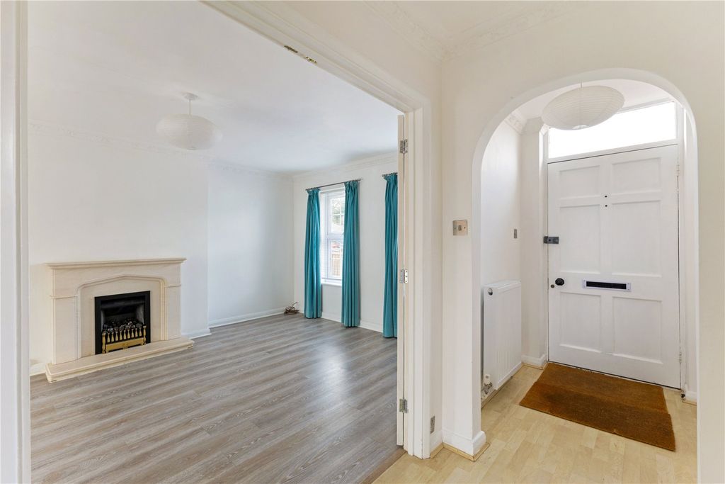 Property photo 3 of 13 Entrance