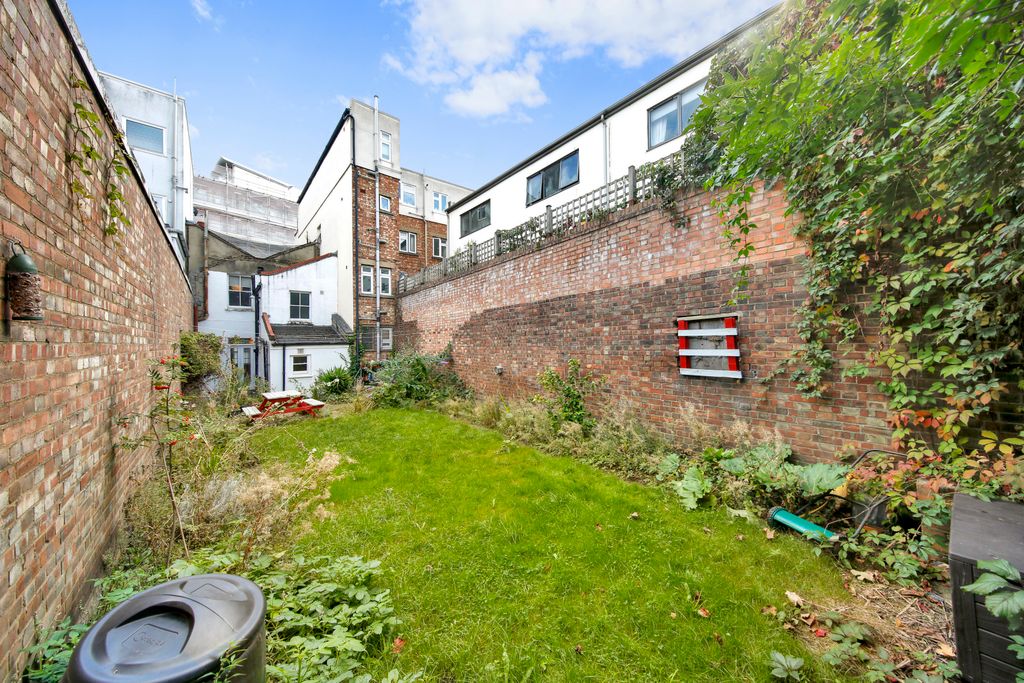 Property photo 3 of 13 Picture No. 23