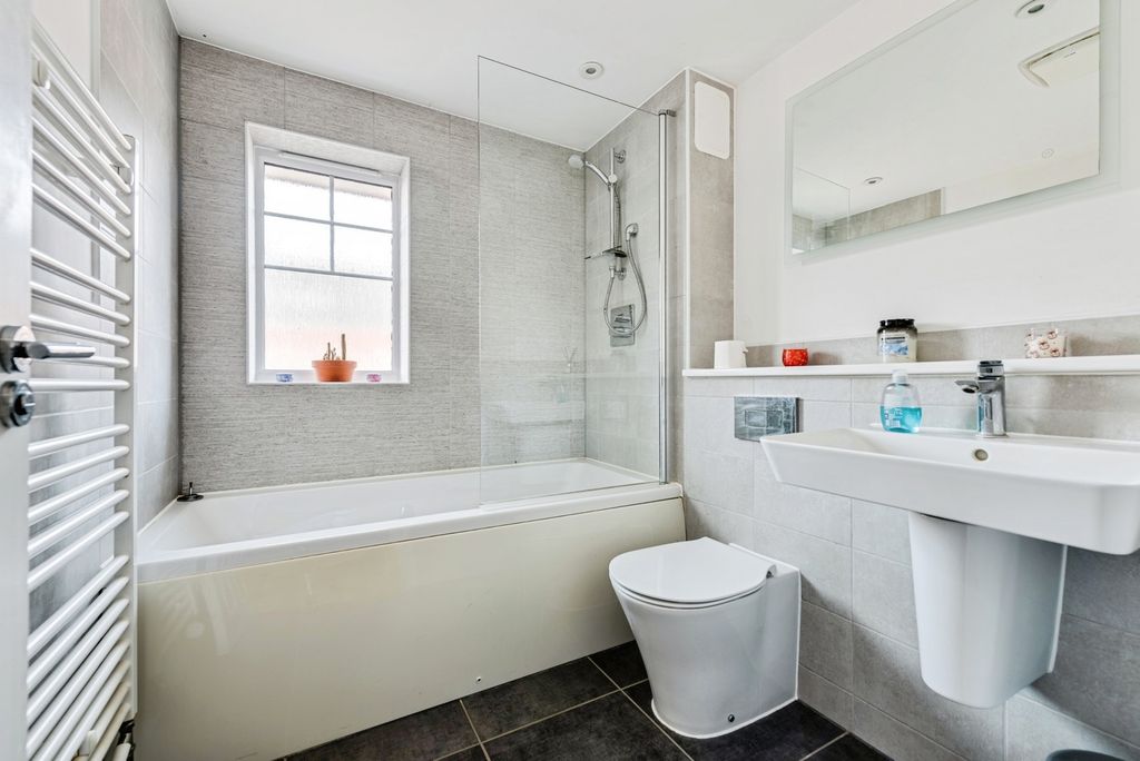 Property photo 2 of 12 Pbox-Img.Jpg