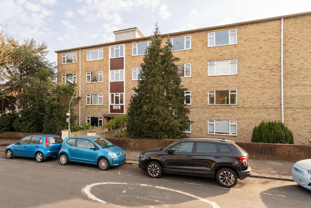 Property photo 1 of 12 Front (Exterior)