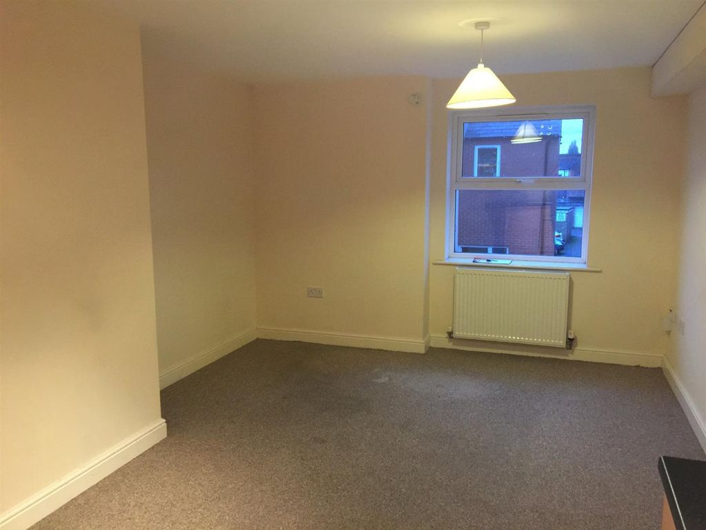 Property photo 3 of 6