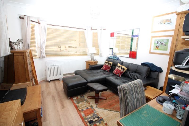 Property photo 3 of 4 Annexe Lounge