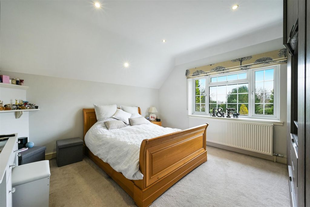 Additional image 17 of 5 bed detached house for saleHollymead Road, Chipstead, Coulsdon CR5