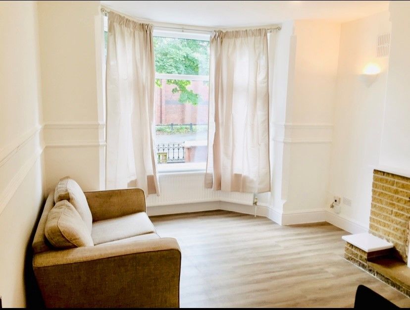 Property photo 1 of 5