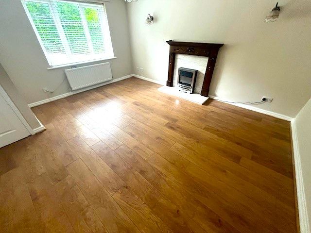 Property photo 3 of 19 9