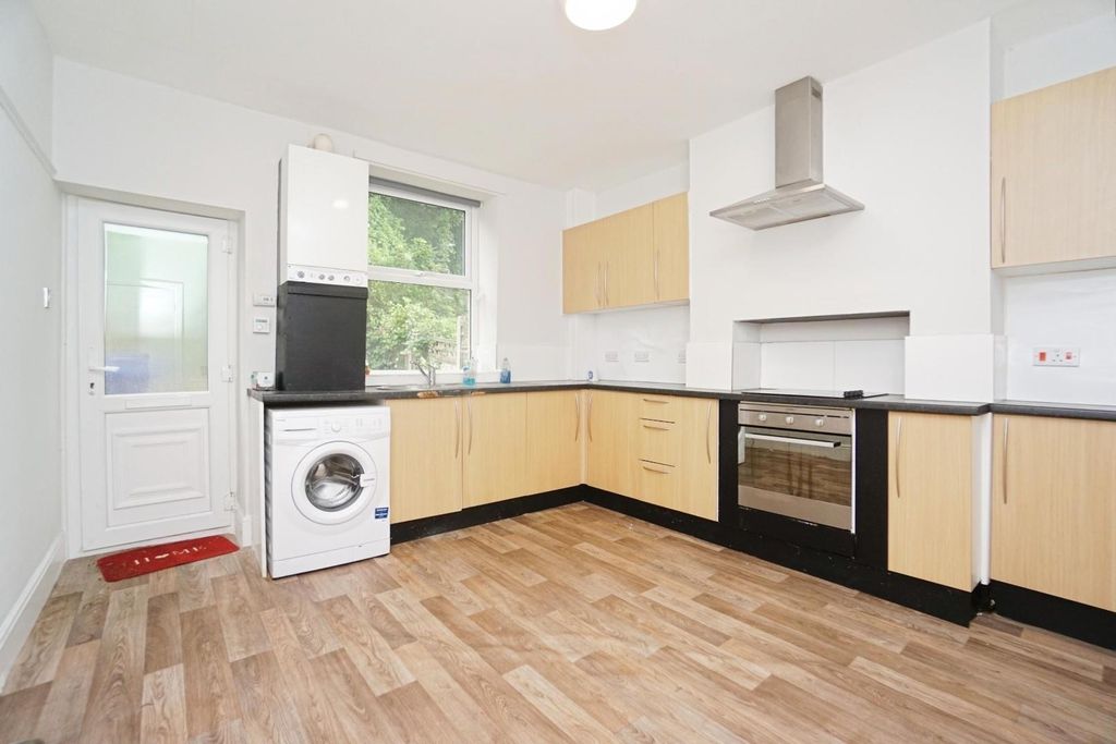 Property photo 1 of 19 Kitchen Diner