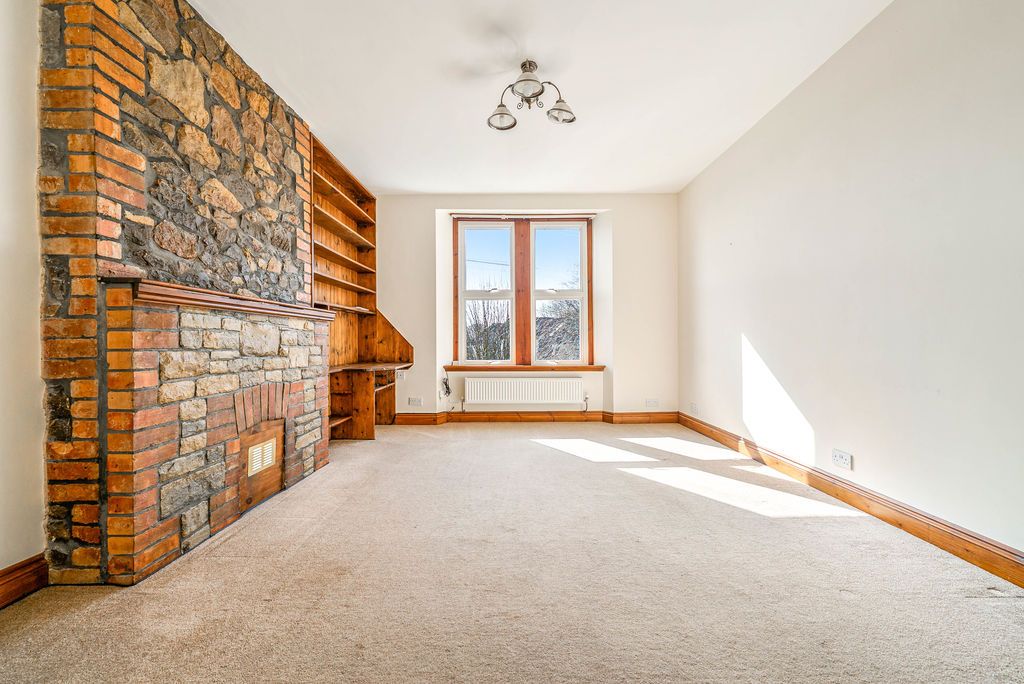 Property photo 2 of 11 Photo 7