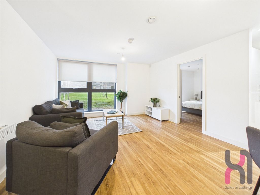 Property photo 2 of 12 Picture No. 69