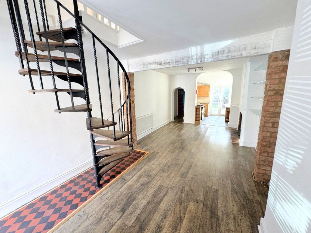 Property photo 1 of 8 Picture No. 27