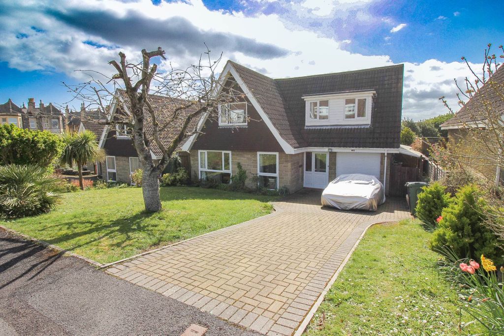 Property photo 1 of 23