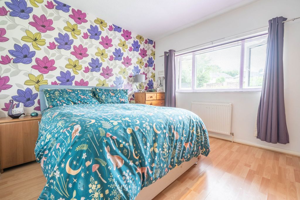 Property photo 3 of 24