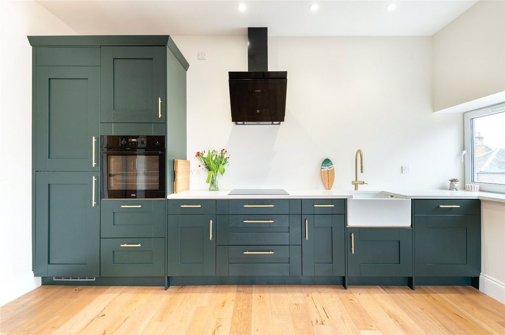 Property photo 3 of 28 Picture 3