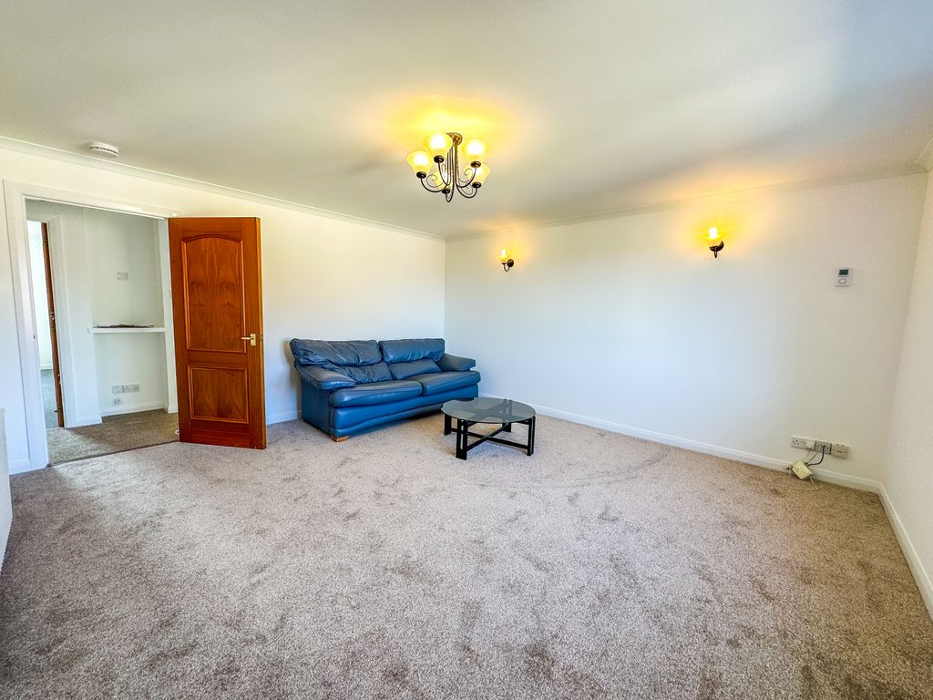 Property photo 3 of 23