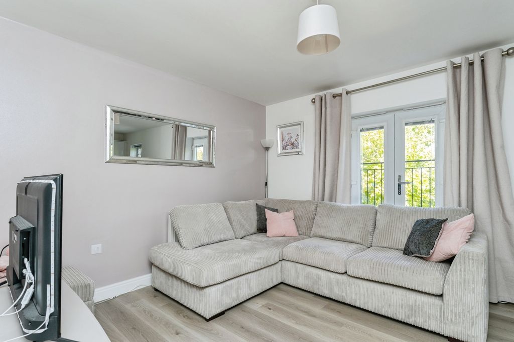 Property photo 3 of 17 Open Plan Living