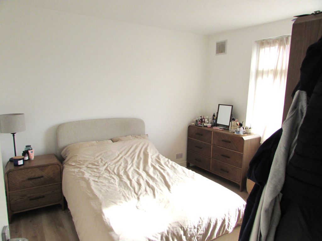 Property photo 3 of 5 Img 7491