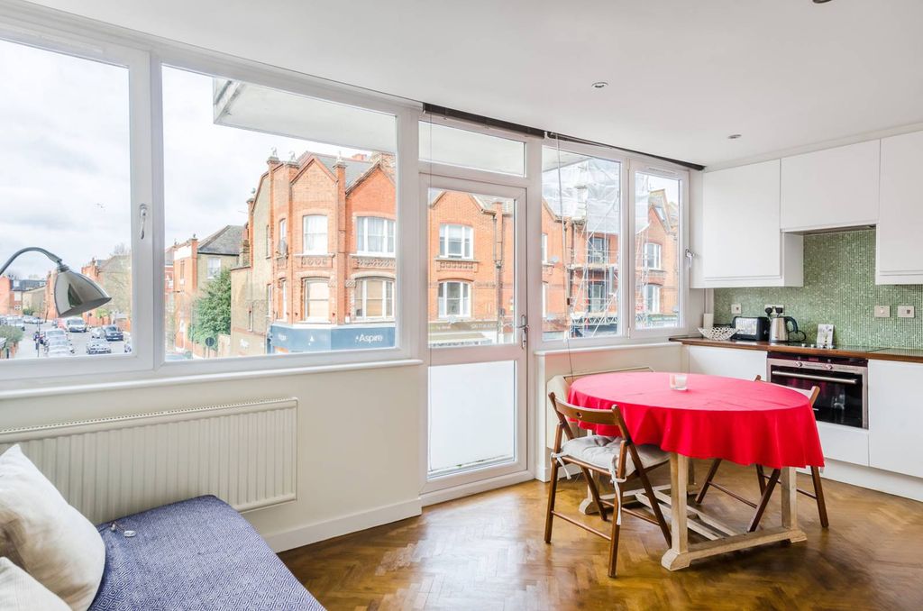 Property photo 1 of 7