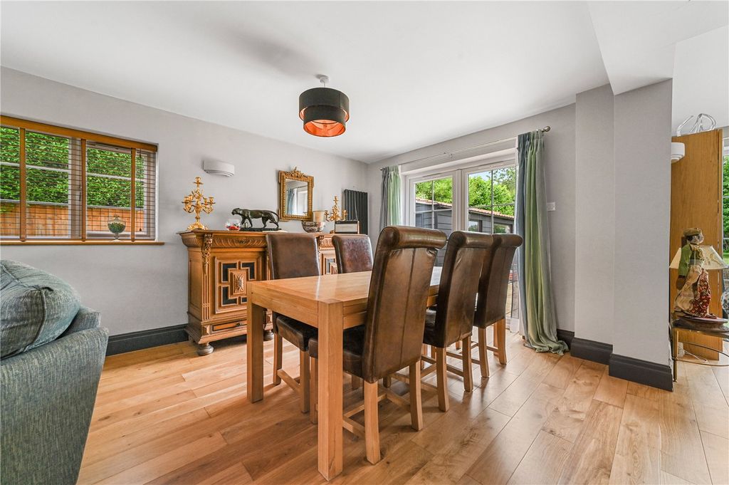 Property photo 3 of 28 Dining Room