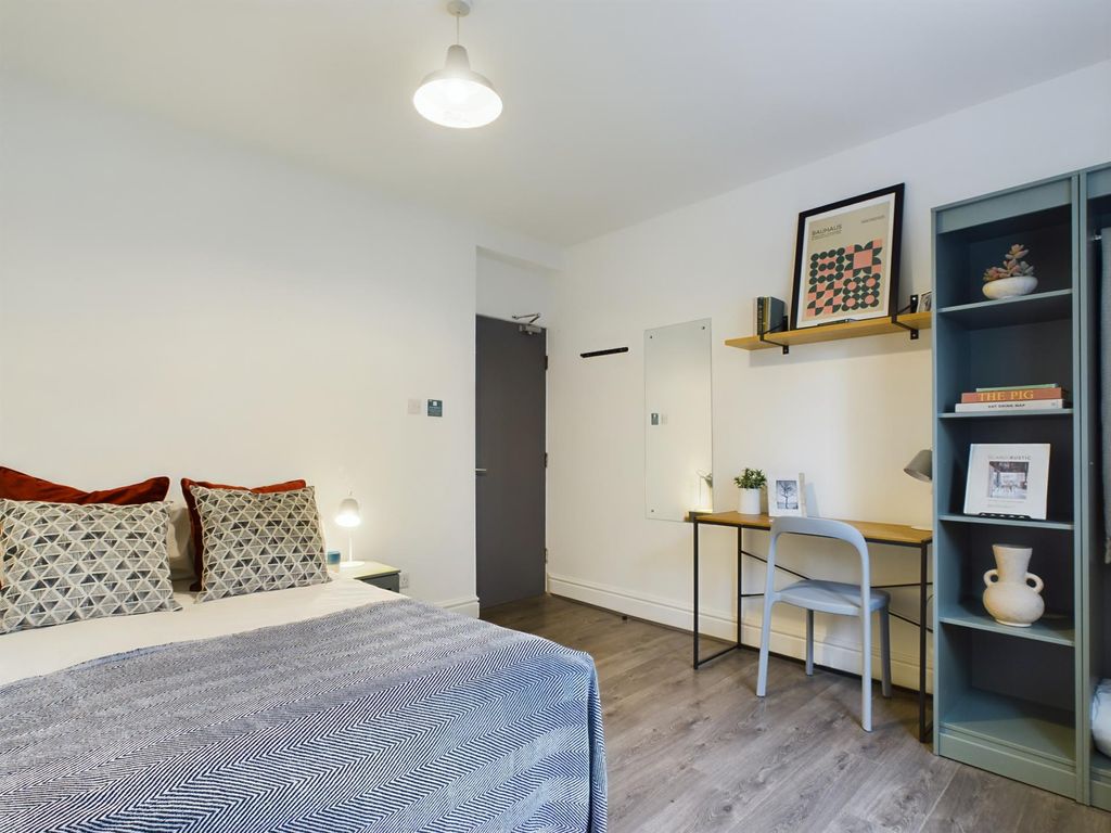 Property photo 1 of 29