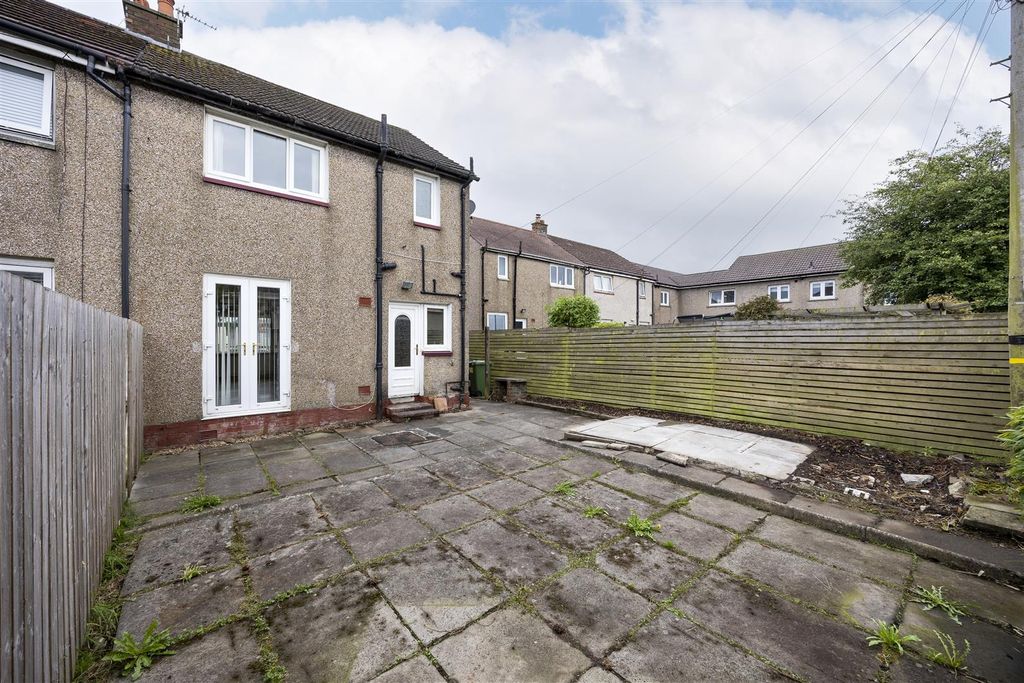 Property photo 3 of 15 02-5_Fellsview_Ave_Kirkintilloch_002.Jpg