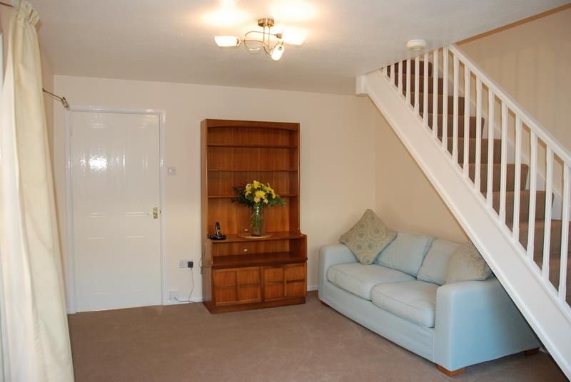 Property photo 2 of 9 Lounge.Jpg