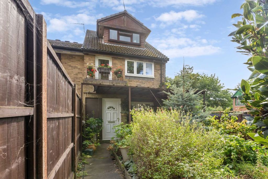Property photo 1 of 5