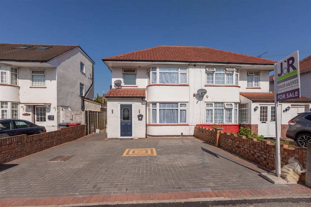 Property photo 1 of 17 22 Westgate Crescent-6.Jpg