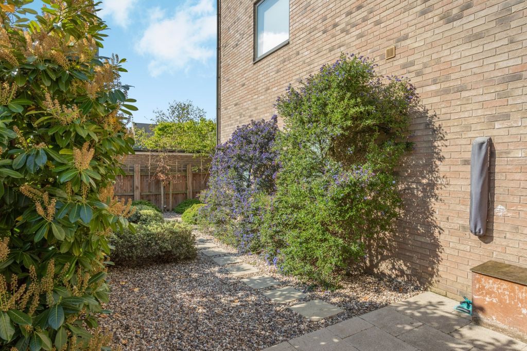 Additional image 20 of 4 bed detached house to rentBrook End Close, Trumpington, Cambridge, Cambridgeshire CB2