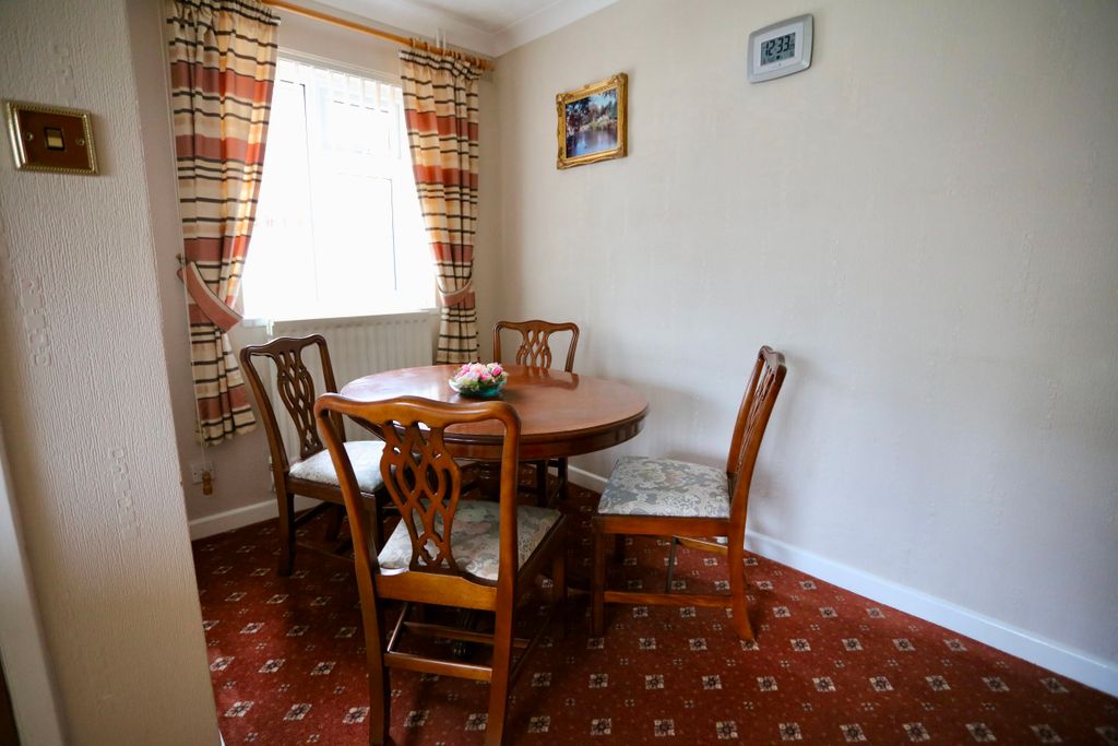 Property photo 3 of 26