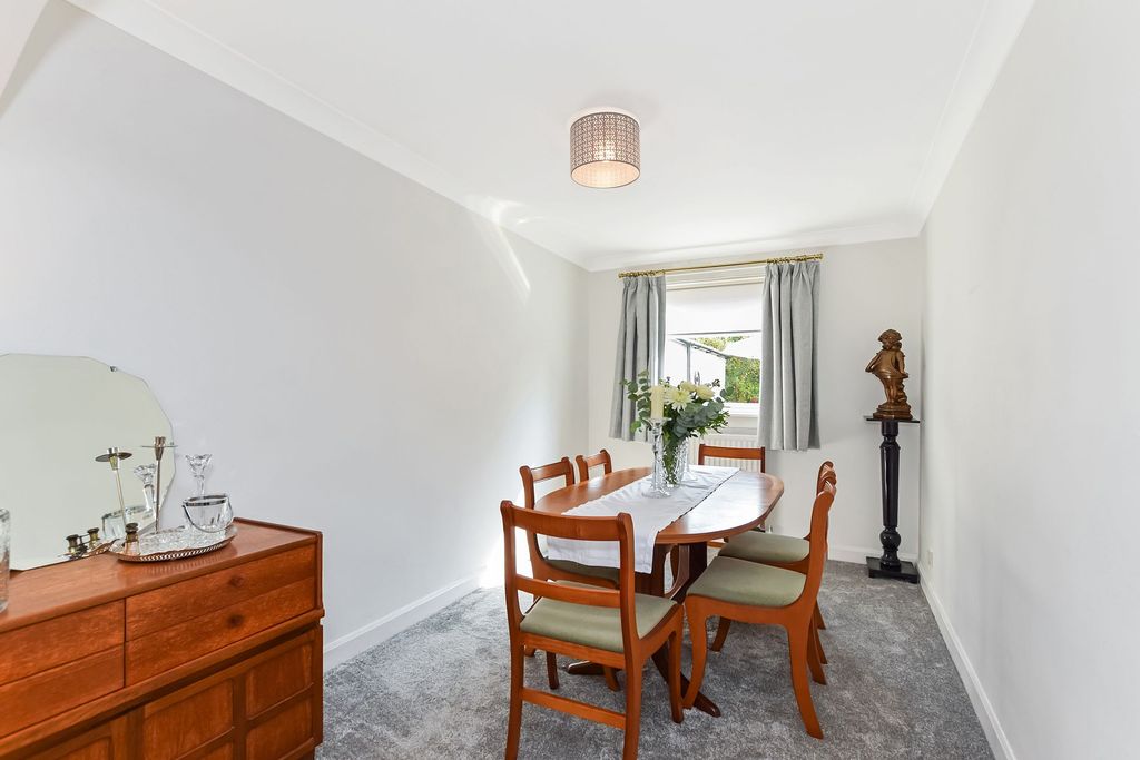 Property photo 3 of 20 Dining Room