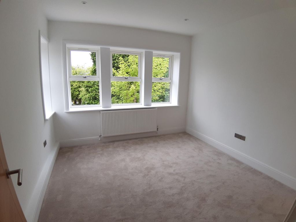 Property photo 2 of 10 Image