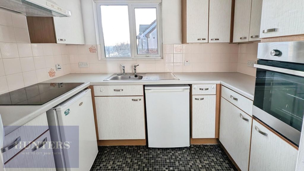 Property photo 3 of 9 236200c9-1000038194.Jpg