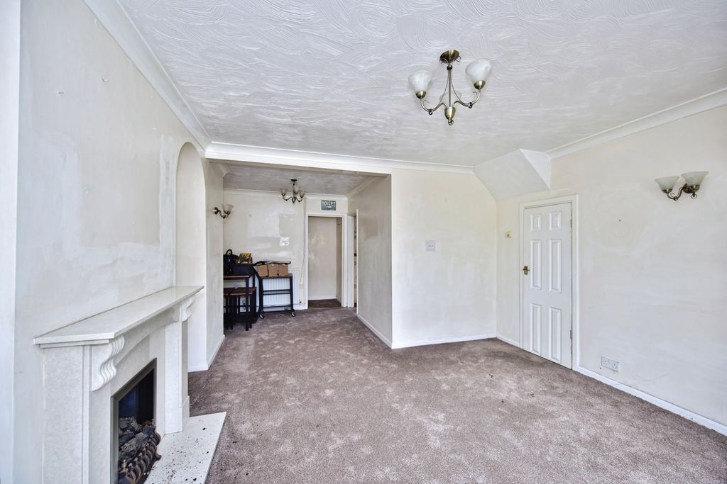 Property photo 3 of 16 Pbox-Img.Jpg