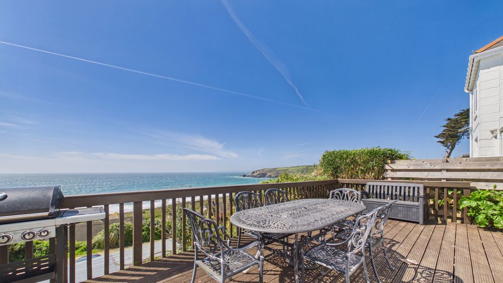 Property photo 3 of 16 Gallery